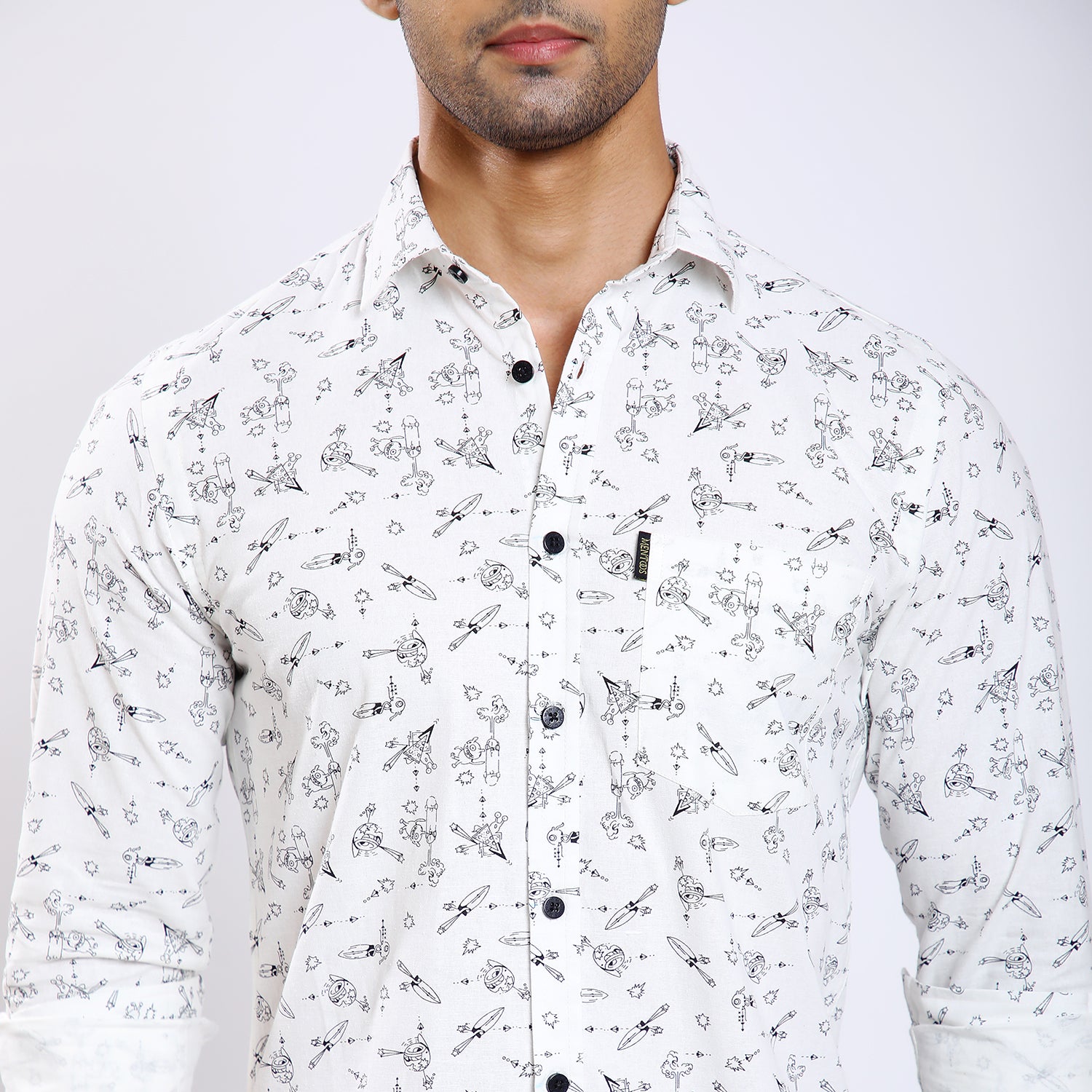 Mentoos Men's Stylish White Cotton Printed Casual Shirt