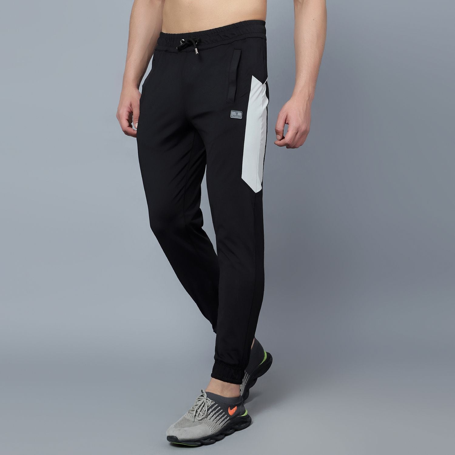 Colourblock jogger with drawstring Black Mentoos